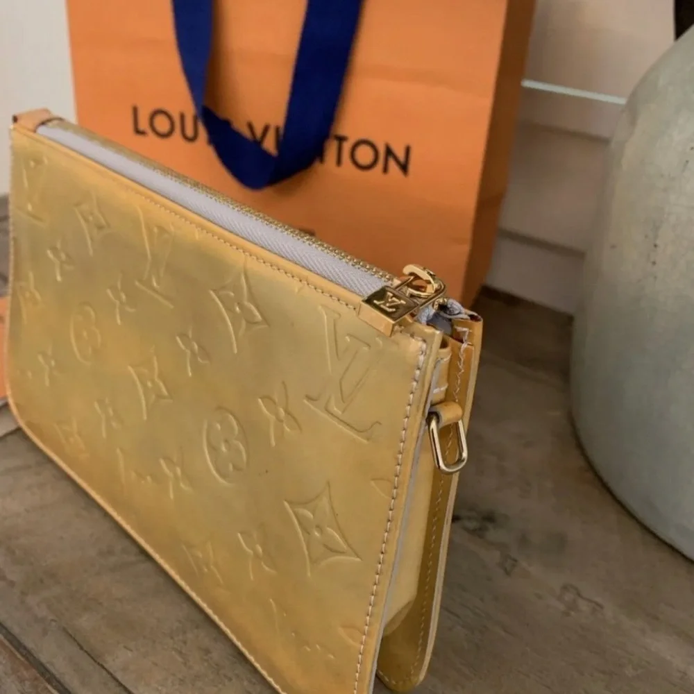 Louis Vuitton Gold Monogram Crossbody Bag - Picture 8 of 12